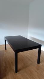 Table de salle à manger à donner, Enlèvement