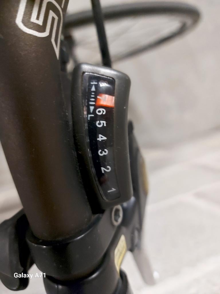 Sportfiets dame, Fietsen en Brommers, Ophalen, Gebruikt, Meer dan 20 versnellingen, Overige merken