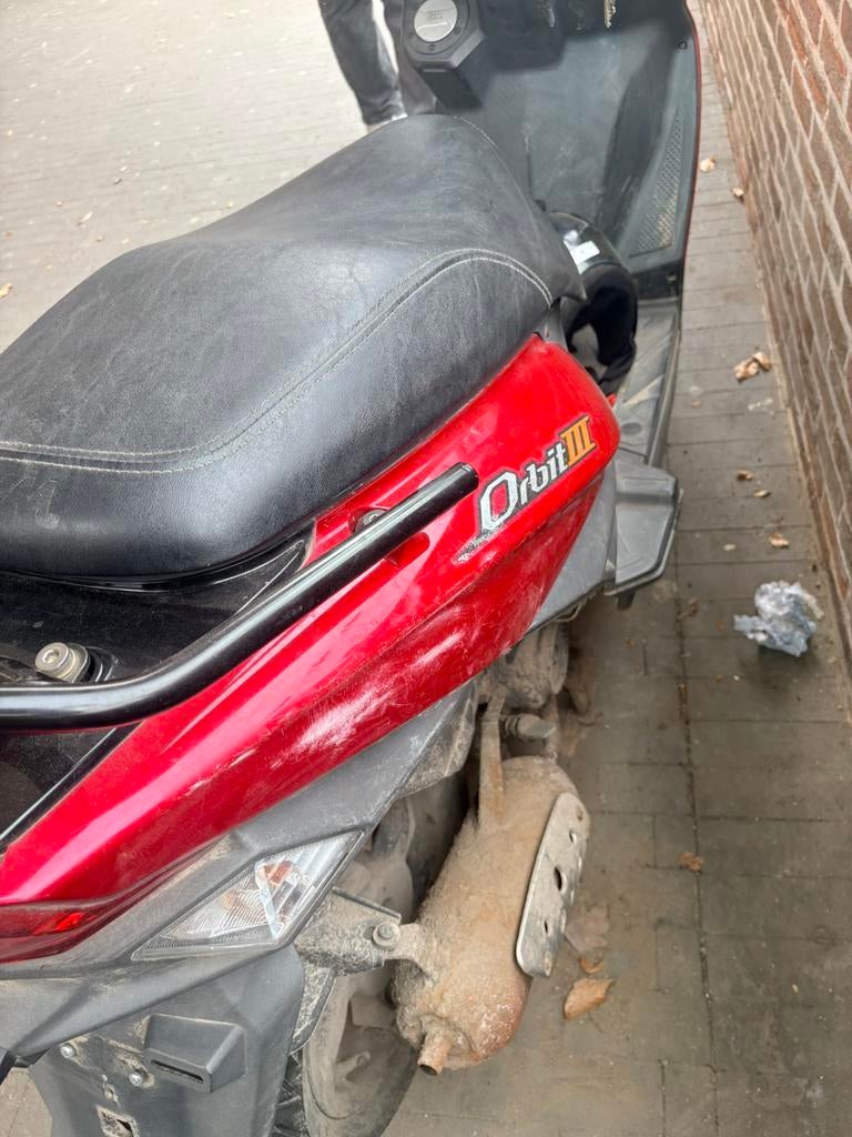 Sym Orbit III Brommer A-klasse - Rood, Enlèvement, Comme neuf, SYM