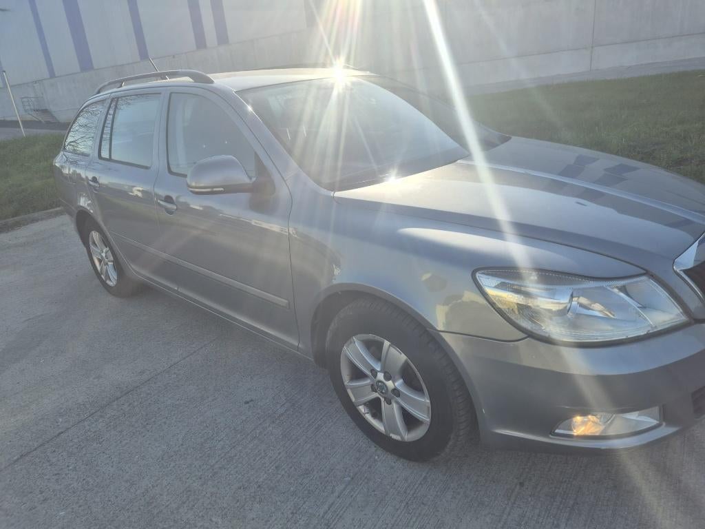 Skoda Octavia Break 1.6 Diesel, Auto's, Euro 5, Bedrijf, 5 deurs, Te koop