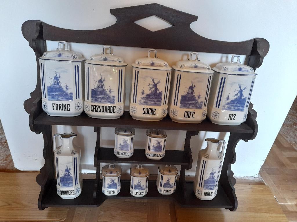 KEUKENSET in Tsjechische Porselein ... is gemerkt!, Enlèvement