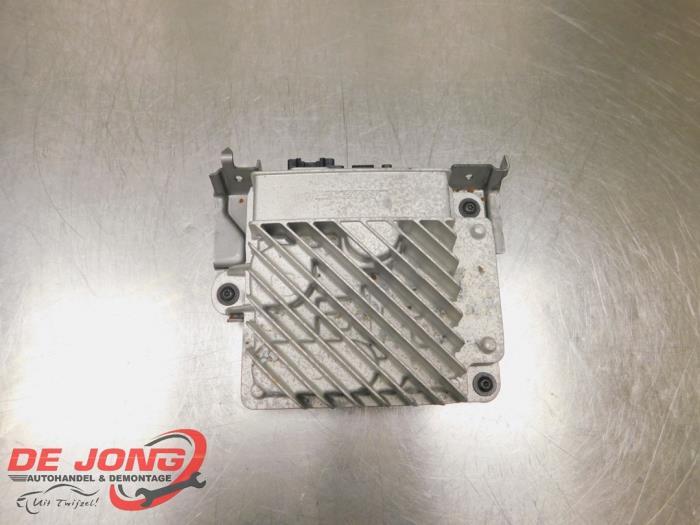 Amplificateur radio d'un Renault Espace, Autos : Pièces & Accessoires, Électronique & Câbles, Renault, Utilisé, 3 mois de garantie