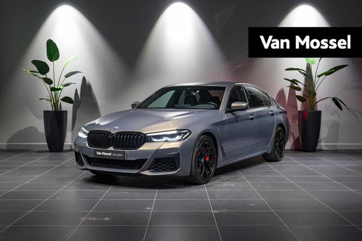 BMW 5 Serie 545 e xDrive M SPORT (automatique), Autos, BMW, Entreprise, Achat, Série 5, 4x4, ABS, Caméra de recul, Airbags, Alarme