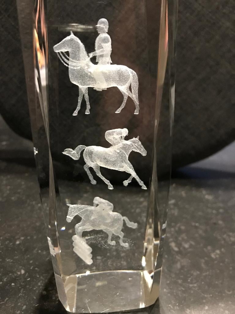 3D-kristallasergravure, Ophalen, Zo goed als nieuw