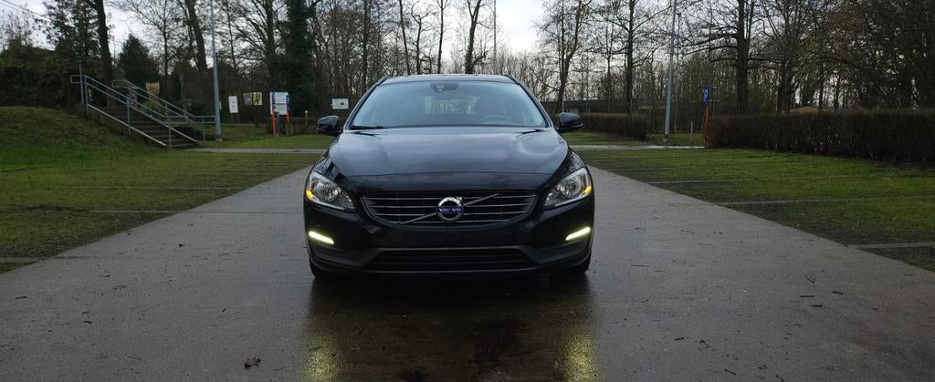 Volvo V60 1.6 D2 Bj.2014 Met 184.000 Km., Auto's, Volvo, Voorwielaandrijving, Stof, Blauw, 84 kW