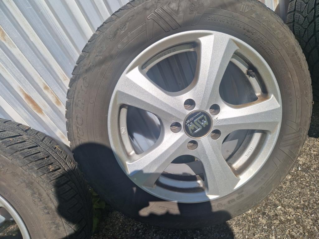 Jantes et pneus hiver mercedes, Autos : Pièces & Accessoires, Pneus & Jantes, Enlèvement, Pneus hiver, Pneu(s)