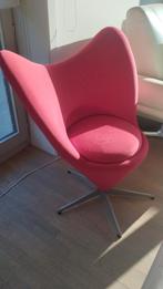 Mooi rode fauteuil, Ophalen