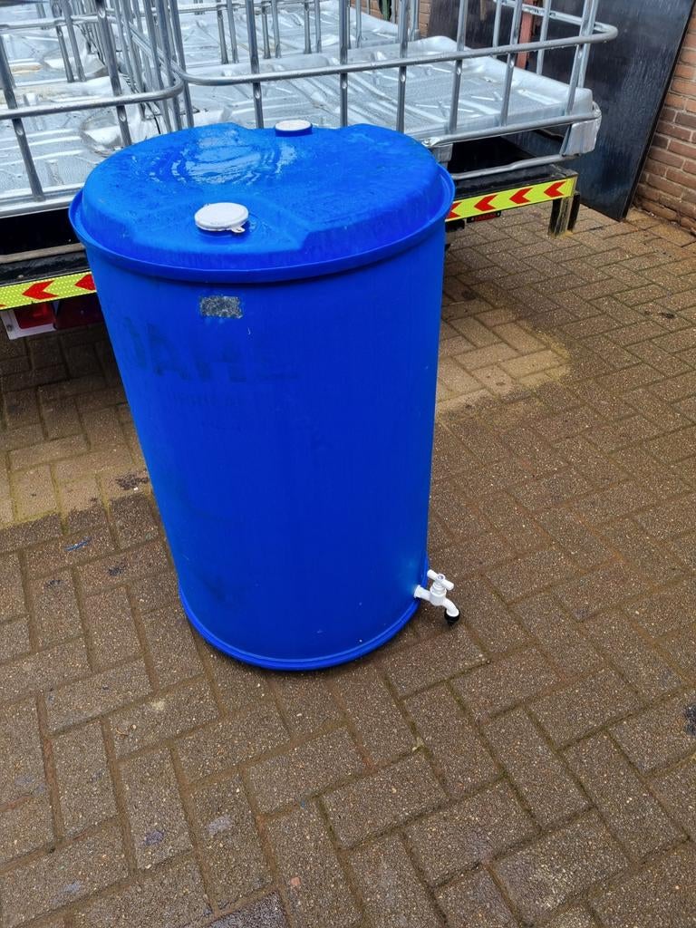 Regenwaterton 220l met aftapkraan, Ophalen