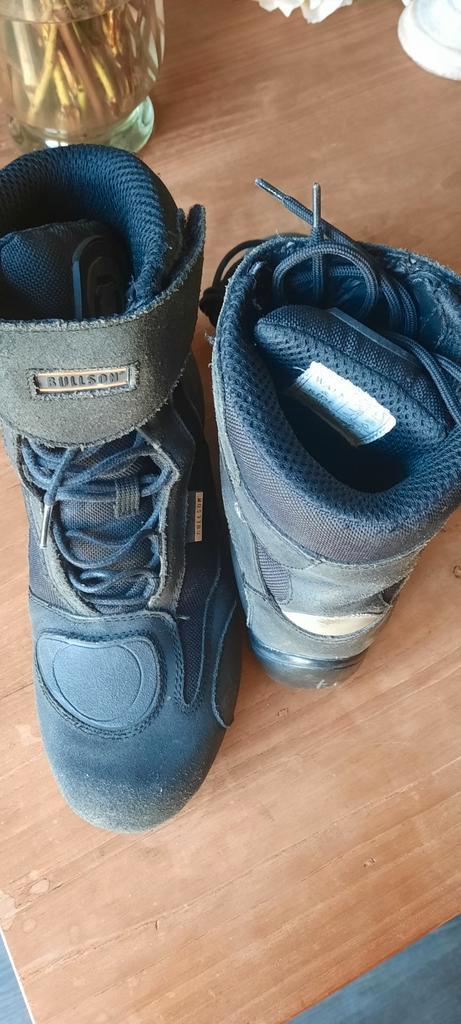 Bottes de moto pour femmes, Motos, Vêtements | Vêtements de moto, Bottes, Femmes, Seconde main, Enlèvement ou Envoi