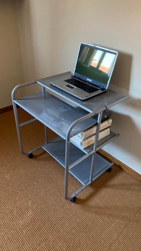 Computer tafel, Ophalen, Zo goed als nieuw