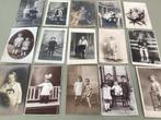 Lot van 15 oude foto’s kinderen postkaartformaat, Gebruikt, Foto, Ophalen of Verzenden, Voor 1940