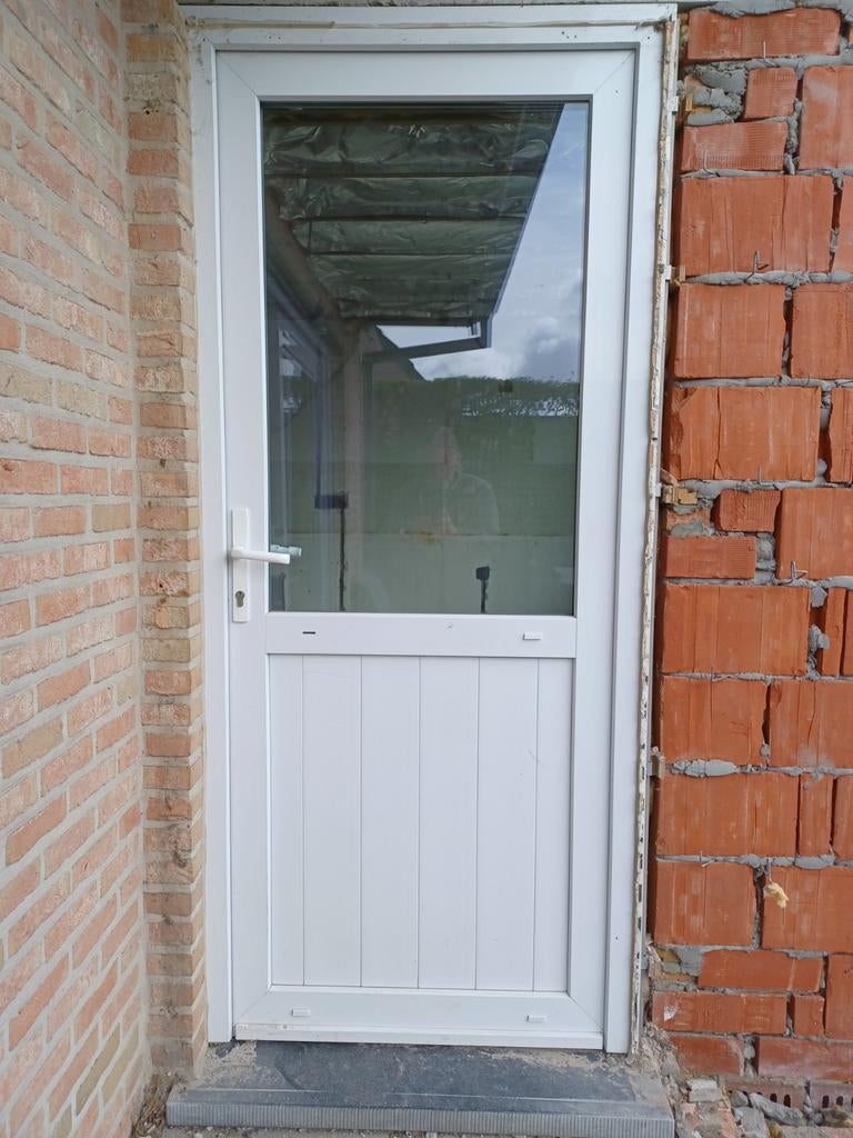 Witte pvc achterdeur met venster 205 hoog op 100cm, Ophalen, Glas