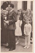 BELGISCH  KONINGSHUIS -  Koning Leopold ontvangt werklieden, Collections, Cartes postales | Thème, Envoi, Non affranchie, Autres thèmes