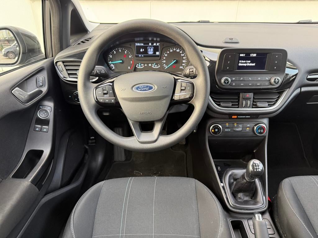 Ford Fiesta 1.1i ti-vct - Bluetooth - Elek spiegels - AIRCO, Auto's, Voorwielaandrijving, Stof, 115 g/km, Bedrijf