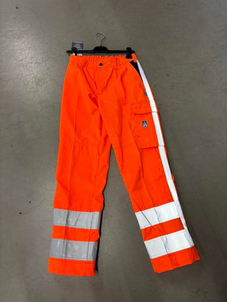 Nieuwe weekbroek maat 48, Ophalen of Verzenden, Nieuw