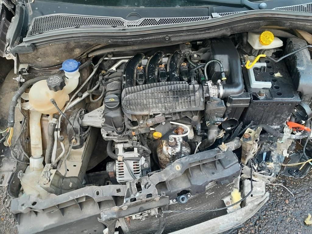 CONVERTISSEUR CATALYTIQUE Peugeot 208 I (CA / CC / CK / CL), Autos : Pièces & Accessoires, Systèmes d'échappement, Peugeot, Utilisé