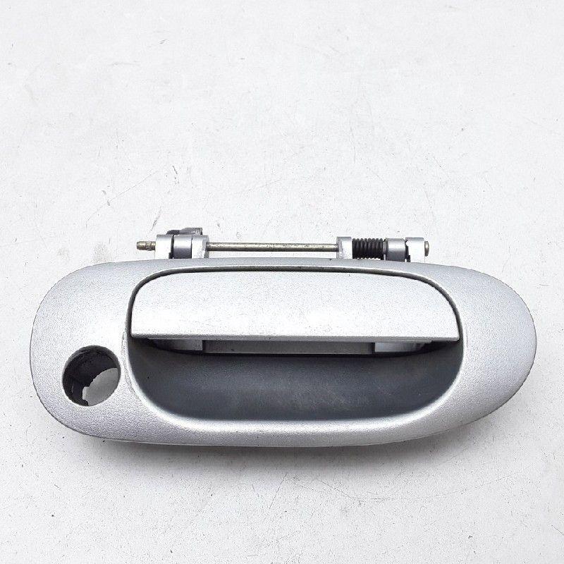 POIGNEE EXTERIEURE AVANT DROITE Mitsubishi Space Star (DG), Utilisé, Droite, Mitsubishi