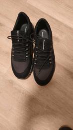 Van Bommel schoenen, Ophalen