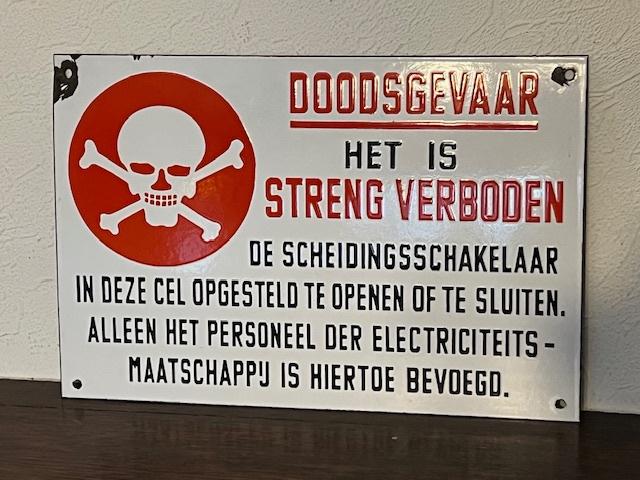 Ancienne plaque émaillée d'avertissement : Danger de mort, Antiquités & Art, Enlèvement