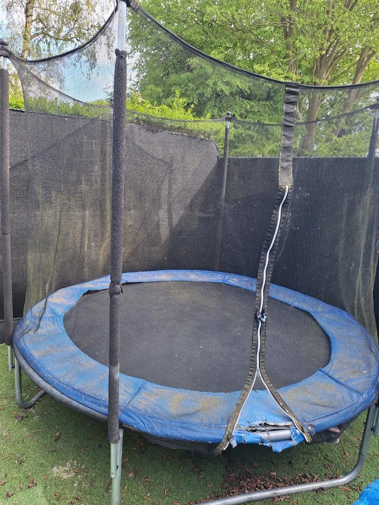 Grand trampoline avec filet, Enfants & Bébés, Jouets | Extérieur | Trampolines, Enlèvement