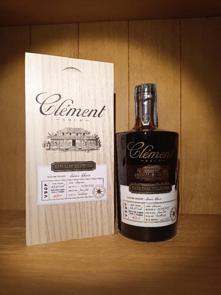 Rhum Clément 2015 - Rare Cask Lion's Choice Sassicaia - 50cl, Collections, Vins, Neuf, Autres types, Amérique du Sud, Pleine, Enlèvement ou Envoi