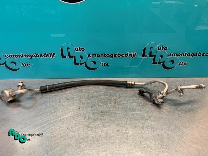 Tuyau clim d'un Lexus IS 200 (IS 200 99-), Autos : Pièces & Accessoires, Autres pièces automobiles, Lexus, Utilisé, 3 mois de garantie