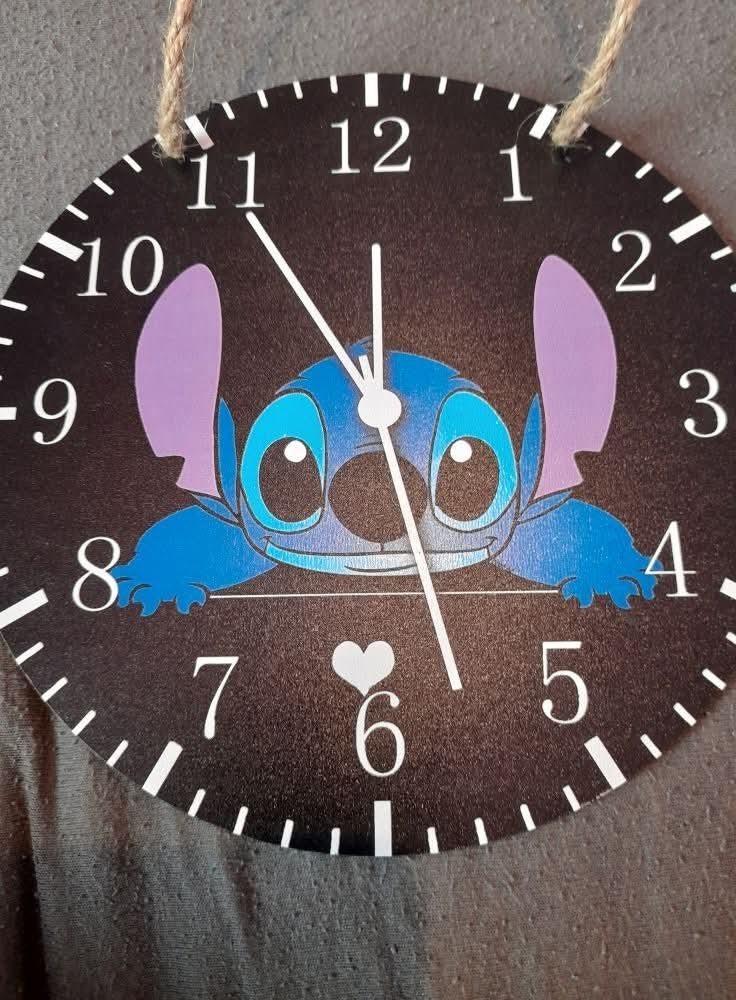 Uur werk op Houten bord, Ophalen