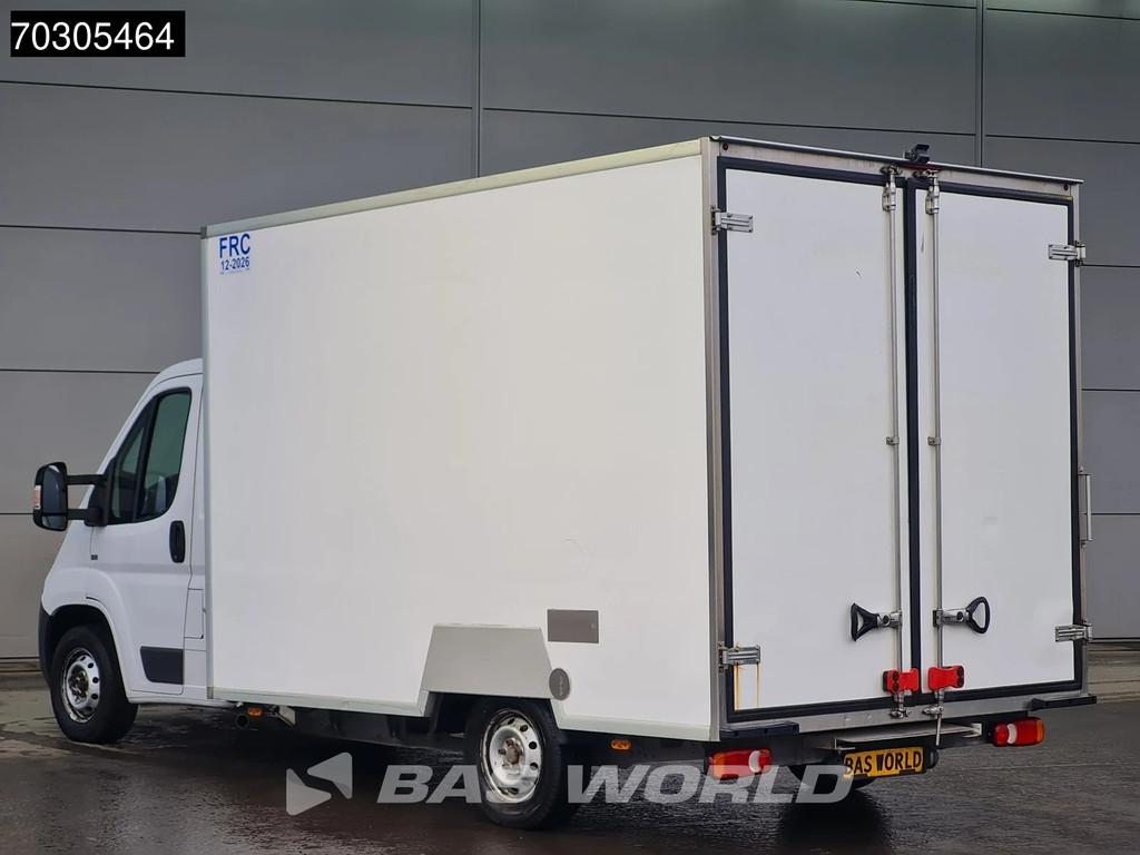 Fiat Ducato 150pk Koelwagen Zijdeur Carrier Xarios 350 230v-, Stof, Gebruikt, 2500 kg, Bedrijf