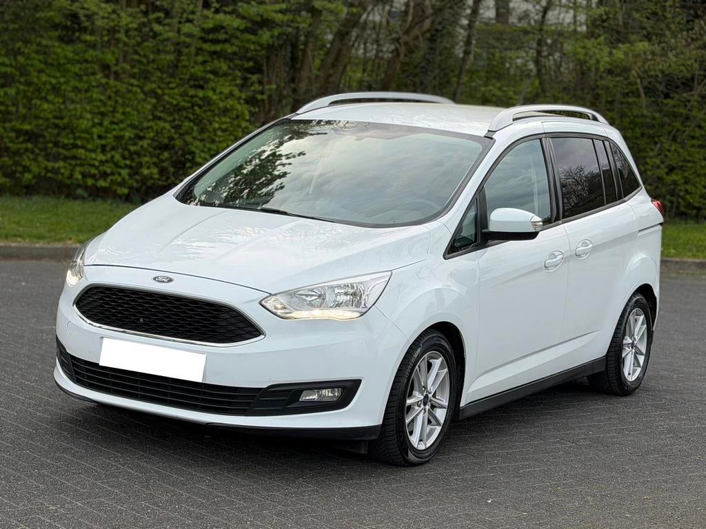 Ford Grand C-max Annee 2017 euro 6b 109.000km 1.0 essence, Auto's, Ford, Bluetooth, Monovolume, Euro 6, Handgeschakeld