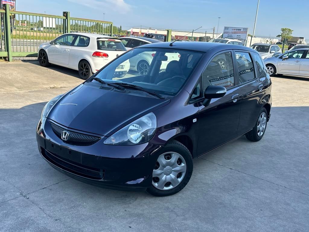 Honda jazz 1,2 L essence avec climatisation, Autos, 75 kW, Achat, Entreprise, Autres couleurs