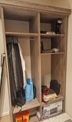 KAST MET 2 DEUREN, Huis en Inrichting, Ophalen, Gebruikt