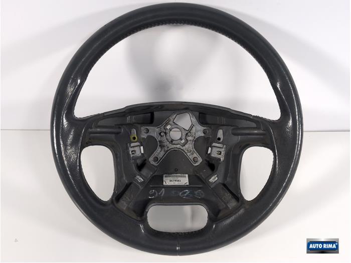 Volant d'un Volvo V70, -, 3 mois de garantie, -, -