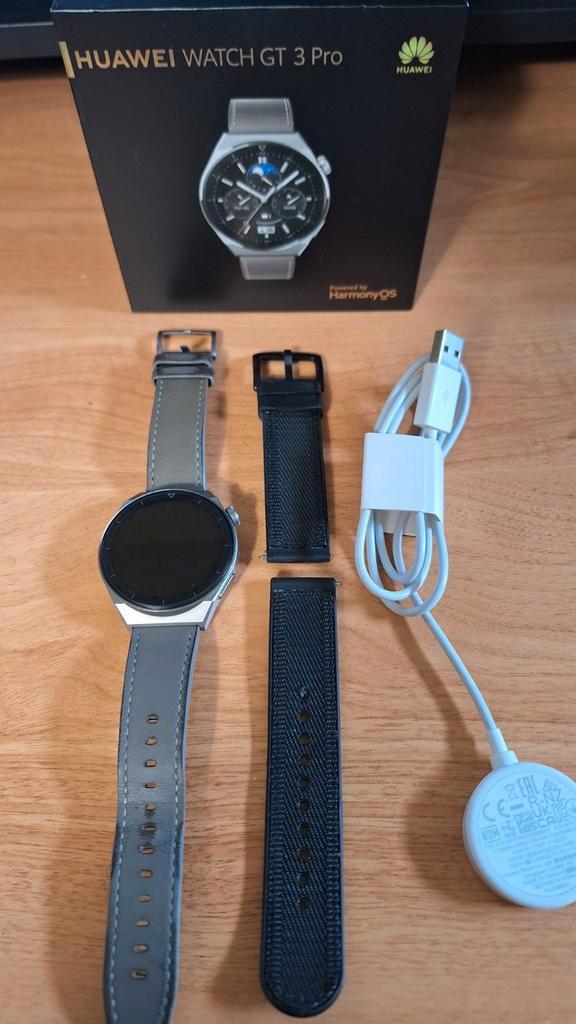 Huawei Watch GT3 PRO, Bijoux, Sacs & Beauté, Montres connectées, Utilisé, Argent, Distance, Bandage calorique, État, GPS, Battement de coeur