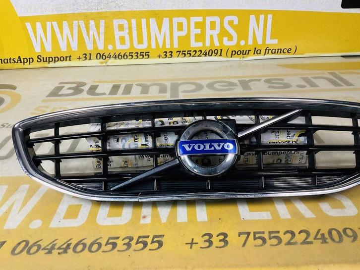 Gril Volvo V40 31353120 bumper 2- R2-6921R, Auto-onderdelen, Overige Auto-onderdelen, Gebruikt, Ophalen of Verzenden