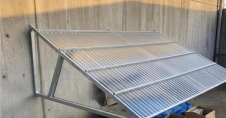 afdak / overkapping galvanisé frame onderdelen, Jardin & Terrasse, Verrières, Utilisé, Enlèvement