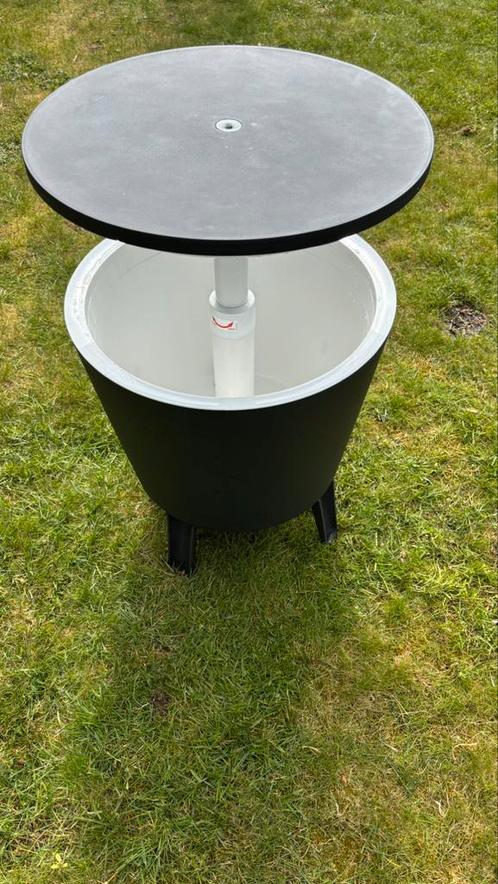Keter Coolbar, Tuin en Terras, Overige Tuin en Terras, Zo goed als nieuw, Ophalen