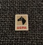 PIN - UCPA - PAARD - HORSE - CHEVAL, Sport, Utilisé, Envoi, Insigne ou Pin's