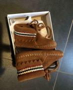 Nieuwe jongens schoenen MinneTonka maatje 19., Ophalen of Verzenden, Nieuw