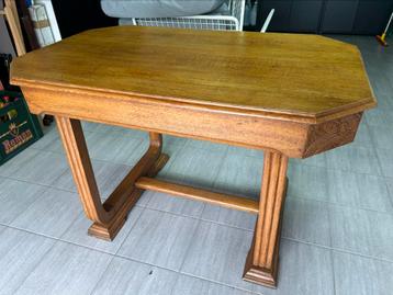 Massief Eiken tafel beschikbaar voor biedingen