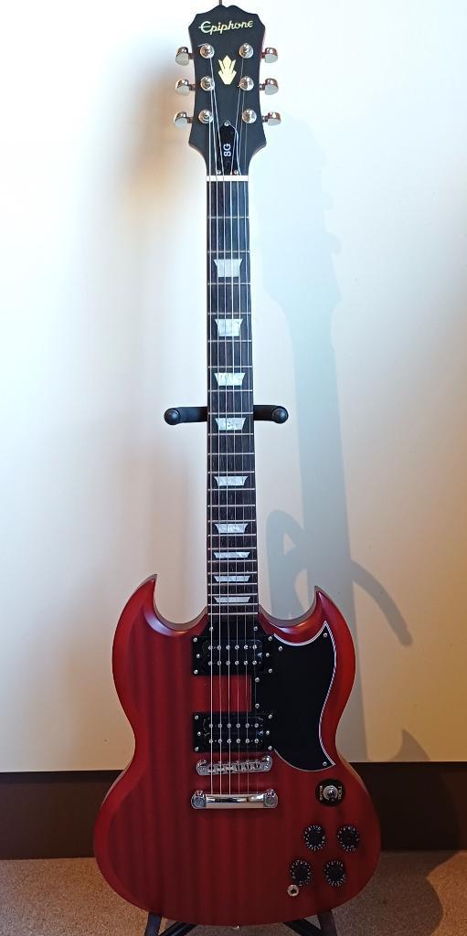 Epiphone SG état neuf, Musique & Instruments, Instruments à corde | Guitares | Électriques, Comme neuf, Solid body, Gibson, Enlèvement
