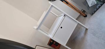 Pericles commode beschikbaar voor biedingen