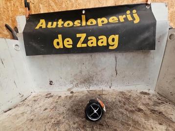 Luchtrooster Dashboard van een Mercedes A-Klasse beschikbaar voor biedingen