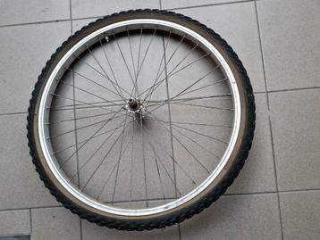 FIETSBAND + VELG 26´´ RUILEN VOOR BUITENBAND 24´´ INCH.     beschikbaar voor biedingen
