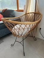 Vintage rotan wieg met bekleding en hemeltje, Kinderen en Baby's, Babywiegjes en Ledikanten, Ophalen, Zo goed als nieuw, Wieg