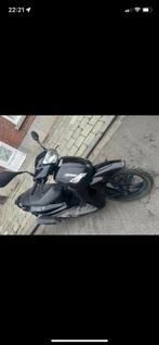 Scooter 125 Peugeot Tweet, Fietsen en Brommers, Ophalen, Zo goed als nieuw