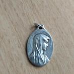 Medaille van Onze Lieve Vrouw van Lourdes, Verzamelen, Religie, Ophalen of Verzenden, Zo goed als nieuw, Sieraad, Christendom | Katholiek
