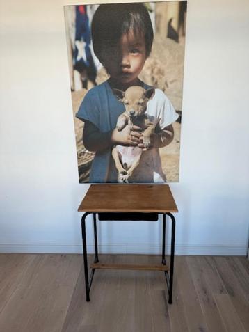 Bureau kinderkamer beschikbaar voor biedingen