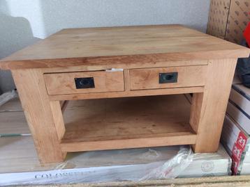 Antiek bijzet tafel (zwaar) beschikbaar voor biedingen