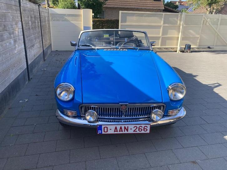 Oldtimer, Autos, MG, Particulier, B, Radio, Essence, Euro 6, Cabriolet, 2 portes, Boîte manuelle, Bleu, Noir, Cuir synthéthique
