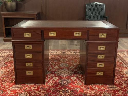 Klassiek Engels bureau #415, Huis en Inrichting, Bureaus, Zo goed als nieuw, Bureau, Ophalen of Verzenden